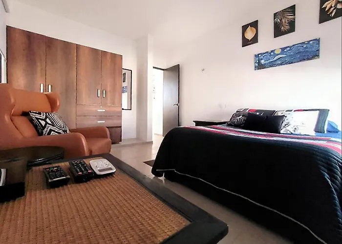 Casa En Privada Con Alberca, Excelente Para Vacaciones Y Descanso *